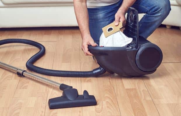 How to clean Vacuum Cleaners 